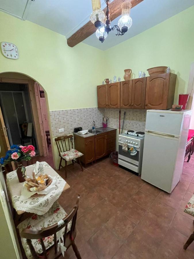 رونسيجليونى Appartamentino Di Corso Umberto المظهر الخارجي الصورة